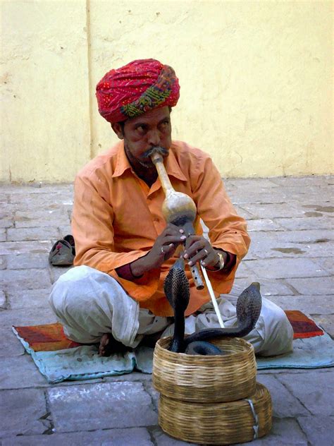 Marrakech est reconnue mondialement comme un spécialiste du couscous. Tell Me a Story: The Marrakesh Express