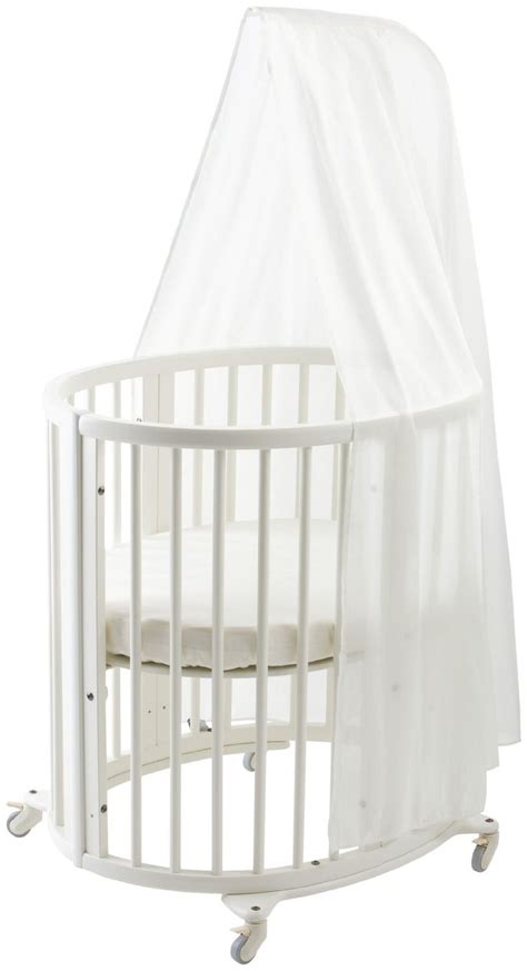 Okay, so scandinavian design is gorgeous to look at, while being pretty darn clever. Round Crib: 17 Adorable Nursery Designs With Circular Crib ...