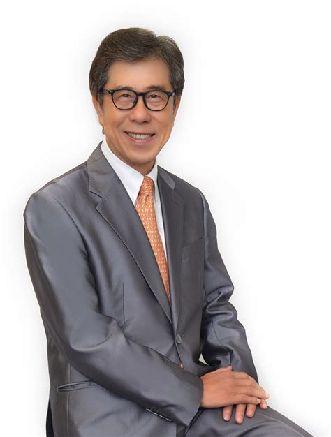 Datuk seri dr nik is chairman of iium holdings sdn bhd and t7 global berhad. Board of Directors - Yong Tai Berhad