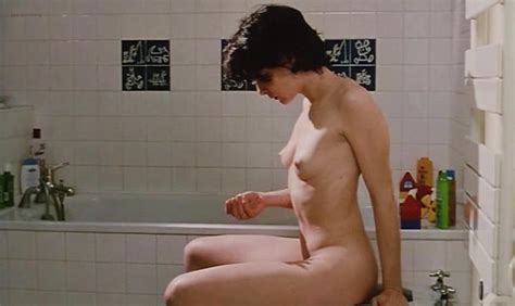 Nude Video Celebs Anne Coesens Nude Le Secret