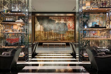 We align our expertise in banking, investments and wealth management with your individual needs, putting you at the centre. HSBC Private Bank Offer | Rosewood Hotels and Resorts