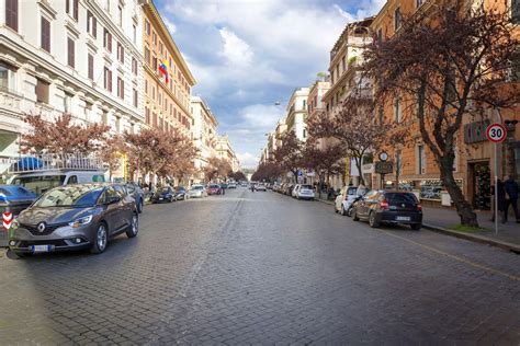 La piazza è un tipico esempio dello stile umbertino di fine xix secolo. Visit Via Cola di Rienzo Roma (With images) | Landscape ...