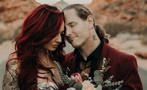Corey Taylor de Slipknot et Alicia Dove partagent des ...