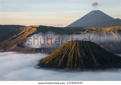 Mount Bromo Volcano Gunung Bromo Full Stock Photo 1154094595 Shutterstock