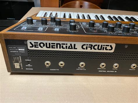 Prophet 5 Sequential Circuits Prophet 5 Audiofanzine