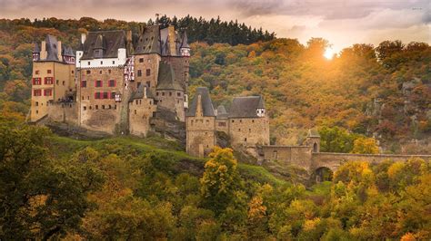 Eltz Castle Germany Hd Wallpaper Germany Castles European Castles