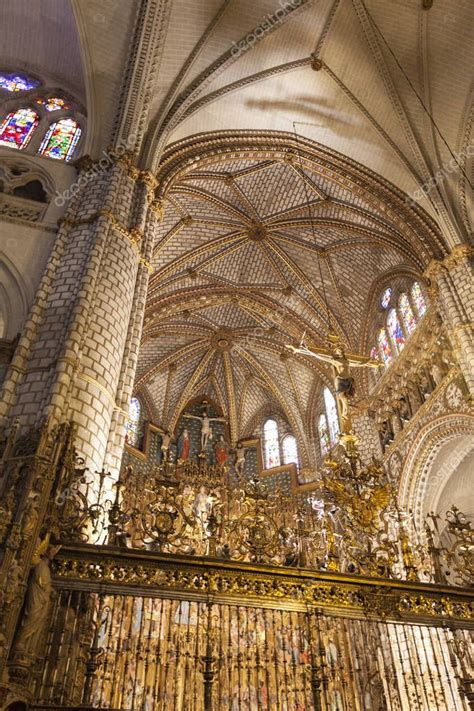 Toledo Cathedral Interior Stock Editorial Photo © Boggy22 133404594