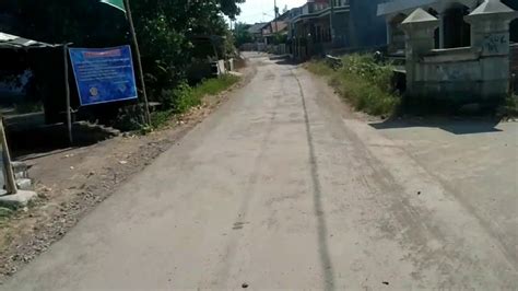 Jalan raya ialah jalan utama yang menghubungkan satu kawasan dengan kawasan yang lain. MELINTAS DI JALAN RAYA DESA KALENPANDAN - YouTube