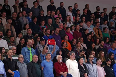 Çukurova Belediyesi Adana Demirspor Türk Hava Yolları Sakarya dan