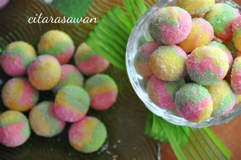 Entri kali ni, meh nak share cara nak buat biskut arab. Biskut Suji Crystal / Crystal Ball Cookies ~ Resepi Terbaik