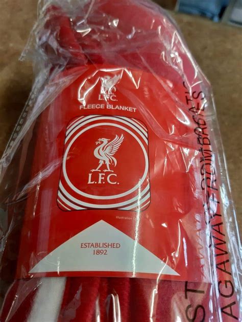 Liverpool Lfc Fc Fleece Blanket Brand New Official Licensed Item