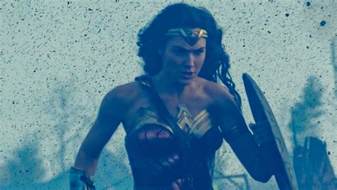 New Photo Of Gal Gadot In Wonder Woman Director Patty Jenkins