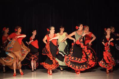 Laden sie flamengo bilder und fotos herunter. MDC Flamenco 595 rückseite 300dpi - Modern Dance Center