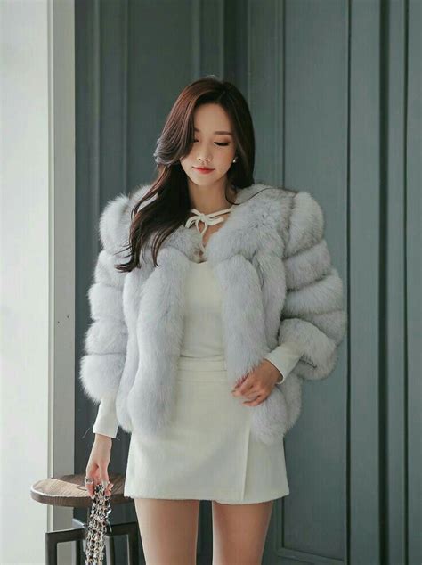 Pin By Colby P On Asian Fluffy Dreams Fashion Clothes For Women Fur