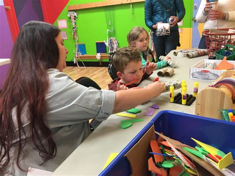 Hands On Childrens Museum Empowers Parents While Showing Kids Simple
