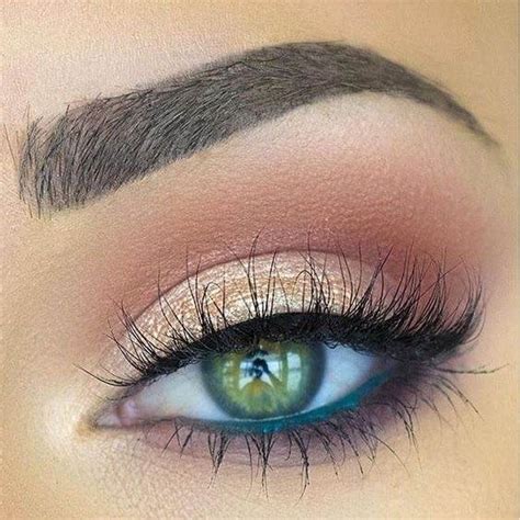 Especially red are the most favorable by makeup artists and michelle renaud trending on instagram below. What is the best eyeshadow color for green eyes? - Quora