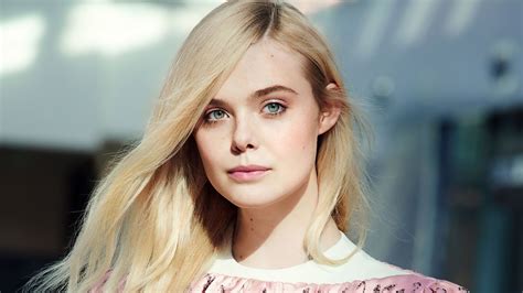 4k elle fanning maleficent film fairies blonde girl glance hd phone wallpaper rare gallery