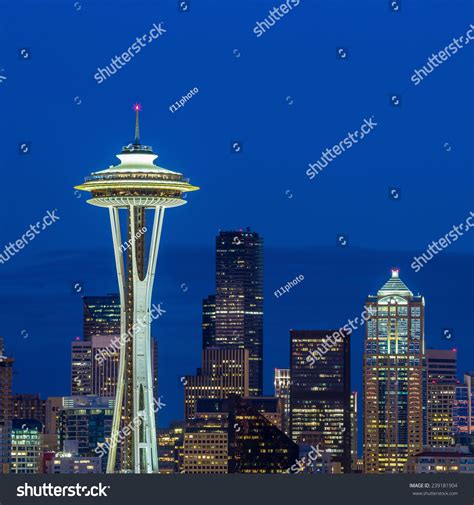 Seattle Skyline Panorama Sunset Seen Kerry Stock Photo 239181904