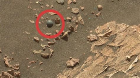 Here Are 7 Of The Strangest Images Photographed On Mars — Curiosmos