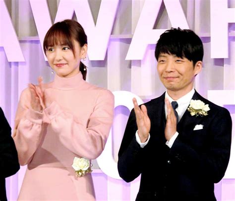 Manage your video collection and share your thoughts. 星野源、ガッキー笑顔 「逃げ恥」5冠達成!"恋ダンス"社会 ...