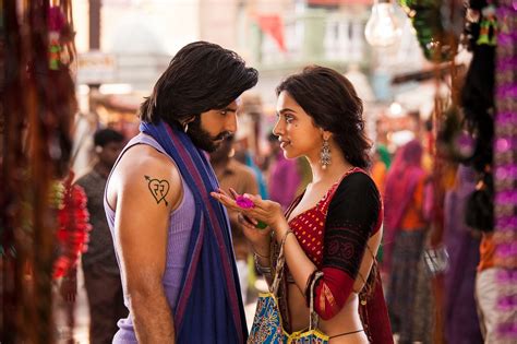 Ram Leela Still Feat Deepika Padukone And Ranveer Singh Deepika Padukone Leela Movie