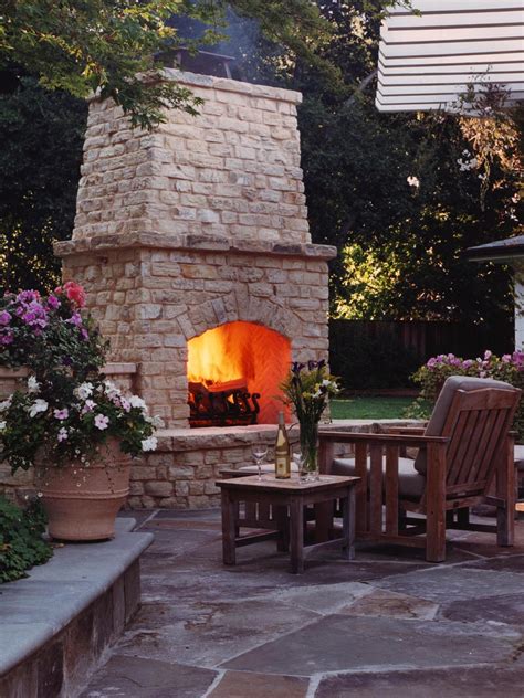 10 Beautiful Pictures Of Outdoor Fireplaces And Fire Pits