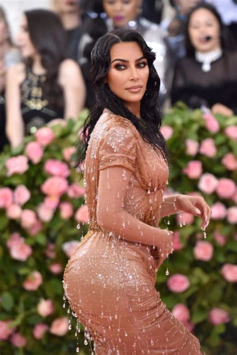 Kim Kardashian Wears Body Hugging Nude Look At Met Gala