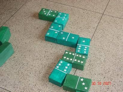 100 nuevos juegos matemáticos para trabajar los números y otros conceptos lógico matemáticos cuando se habla de materiales manipulativos o de juegos para aprender matemáticas a menudo se. Corujinhas da Matemática: Jogos educativos feitos de sucata