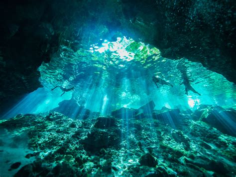 Inside The Great Blue Hole Of Belize Diving At Itza Resort