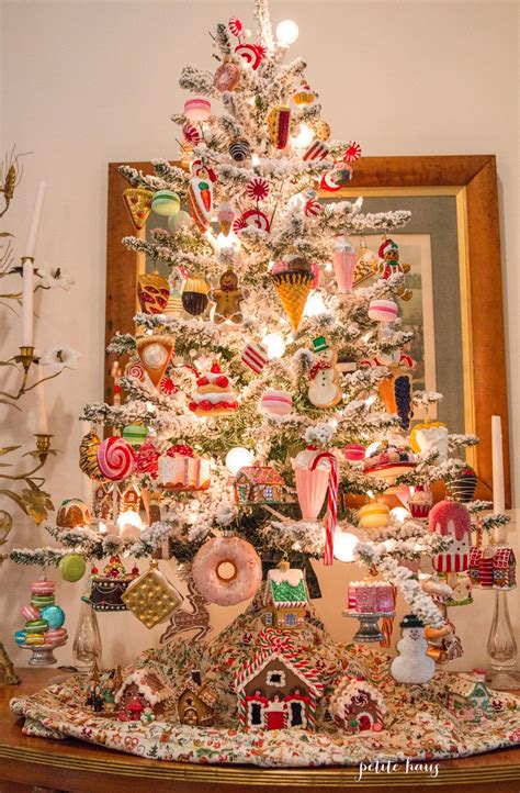 30 Candy Themed Christmas Tree Decoomo