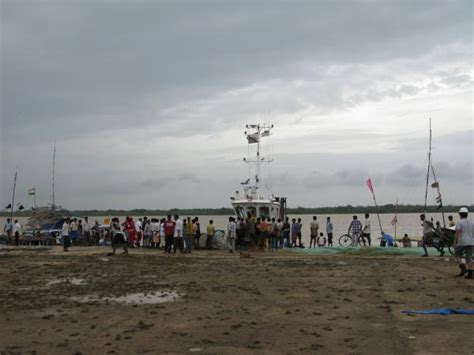 The agreement to develop the port was signed in april 1998. Dhamra
