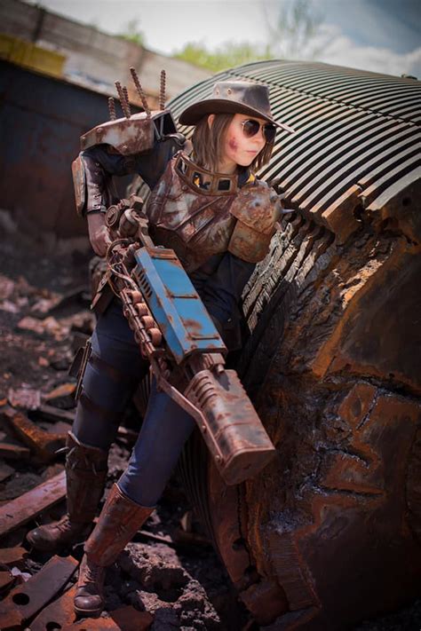 Fallout 4 Sole Survivor Cosplay Media Chomp