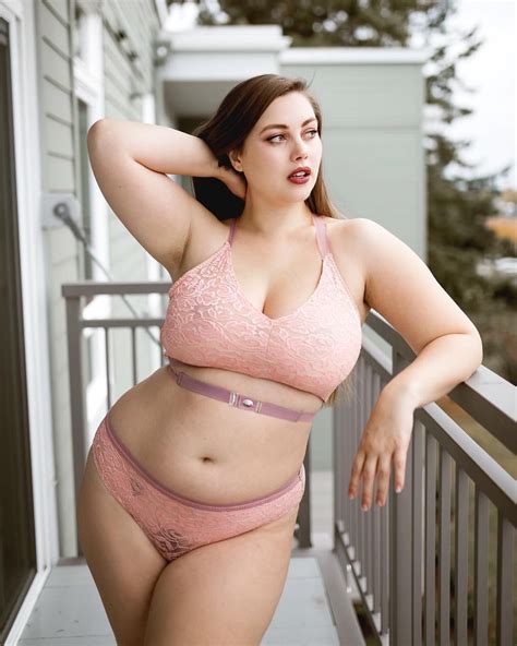 List 99 Pictures Photos Of Plus Size Women Completed