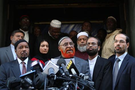 Muslim Leaders Back Islamic Center Near Ground Zero The New York Times