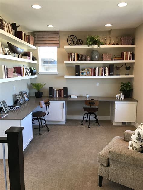 Unique And Comfortable Home Office Design Ideas 27
