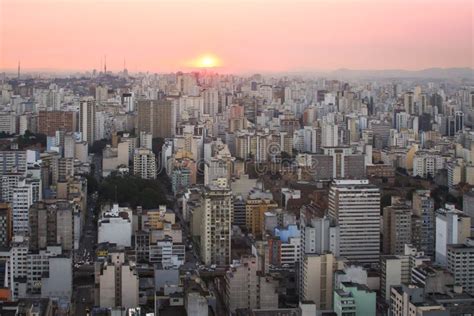 Por Do Sol Sobre Sao Paulo Imagem De Stock Imagem De Torre 43980493