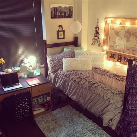 26 Incredibly Cozy Dorms Youd Actually Want To Live In Purple Dorm