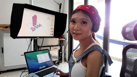 3d printing spotlight on naomi wu sexycyborg maker the voice of 3d printing