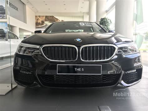 Tribuntimur #jualistri #seorang sopirtruk #karanganyarjawatengah seorang sopir truk asal jenawi, karanganyar, jawa tengah, aem (28), ditangkap polisi. Jual Mobil BMW 530i 2020 M Sport 2.0 di Jawa Tengah ...