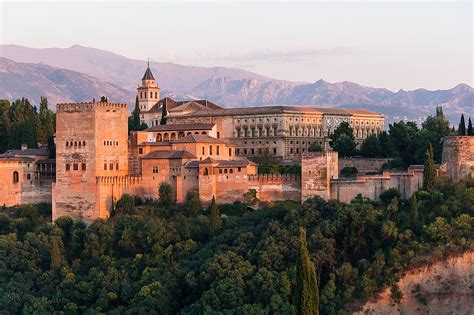 ɡɾaˈnaða) , locally ɡɾaˈna is the capital city of the province of granada, in the autonomous community of andalusia, spain. Alhambra - Wikipedia