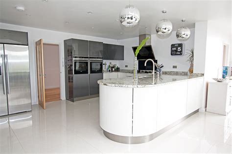 Curved Kitchen By Lwk Kitchens London Contemporary Kitchen London