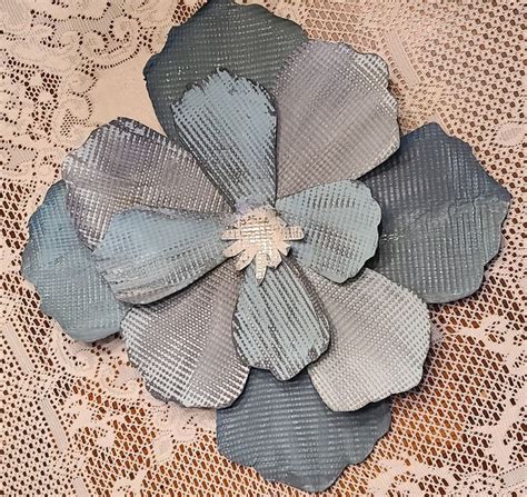 Dollar tree sells large picture frames that are perfect for making these rustic diy lanterns for an outdoor or evening wedding. Dollar Tree Cookie Sheet Metal Flowers in 2020 | Metal ...