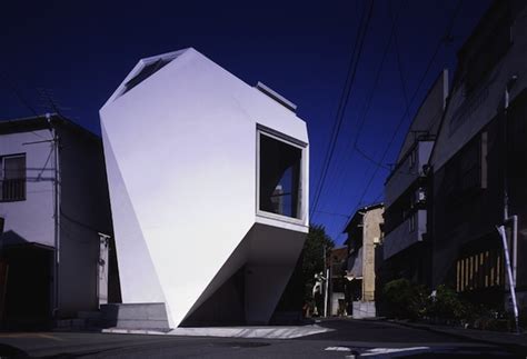 Modern And Minimalist Small House In Tokyo