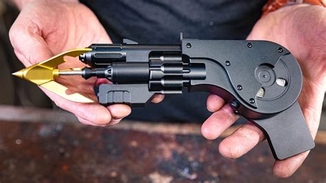 Introducir 76 Imagen Batman Grapple Gun Toy Abzlocalmx