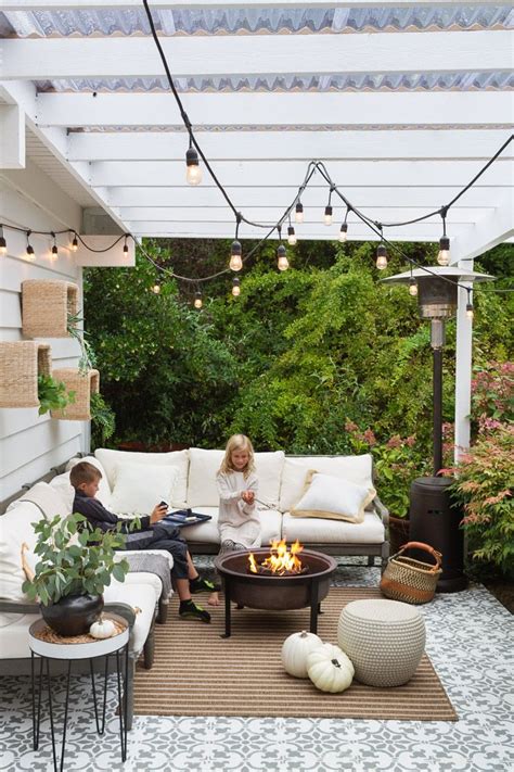 Cozy And Neutral Patio Set For Fall Zevy Joy Beautiful Modern