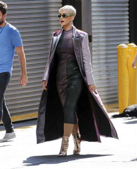 Perry posted the video with the message, we haven't always seen eye to eye but i'm proud of my dad n bro for coming up with this! Katy Perry In Christopher Kane - 'Good Morning America ...