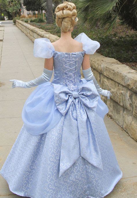 Fairy Godmother With Cinderella Cosplay Traci Hines Strikes Again It S Disney