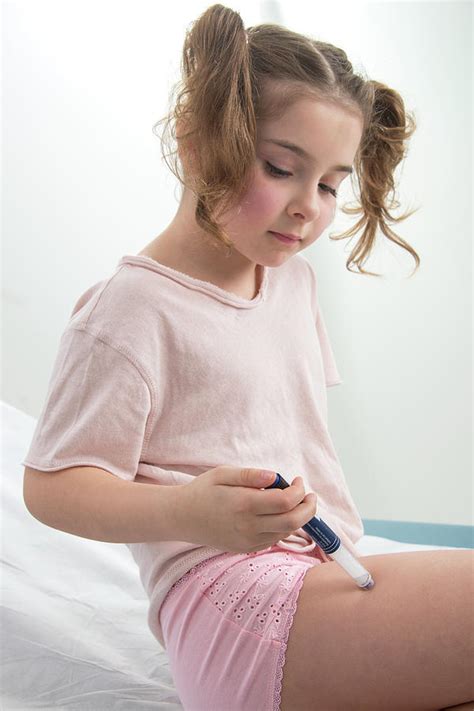 Girl Doing A Blood Test Photograph By Lea Paterson