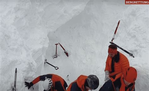 Video Tragedie Pe Pârtia De Schi Trei Schiori Uciși De Avalanșă Printre Ei și Un Rider Celebru
