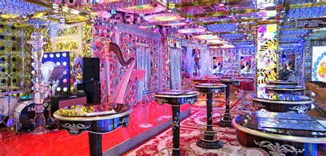 Only In Japan The Fun And Crazy Show Of Robot Restaurant In